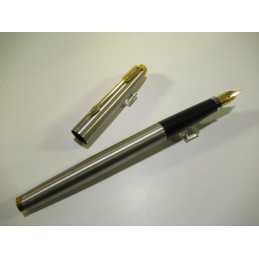 Stylo plume or 18 K PARKER...