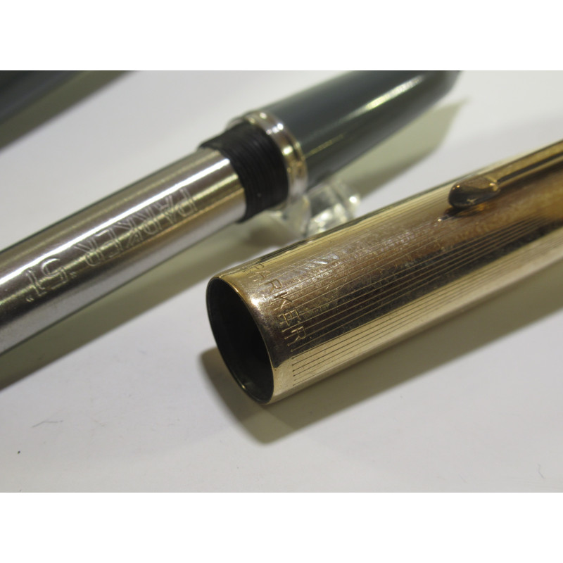 Stylo Plume PARKER 45 - Modèle Noir Et Or - Occasion (vintage)