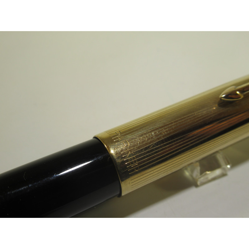 PARKER 51 gold nib fountain pen with black barrel and gold-plated cap