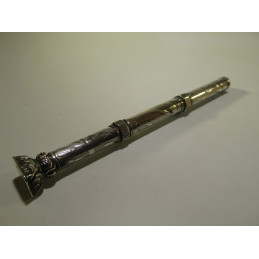 Combinaison de porte-plume...