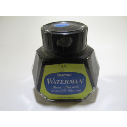 Bouteille d’encre bleue...
